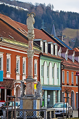 포토 JPG 해외이미지 구름 계절 유럽 여행 자연 하늘 휴가 산 거리 주택 파노라마 풍경 사람없음 야외 파란색 컬러풀 교회 마을 계곡 맑음 산책로 흰색 시골 도시 오스트리아 정사각형 알프스 타운 내추럴 해외202004 해외포토 자연요소 도형 나라 길 컬러 종교건축 날씨 촬영기법 건물 생태계 파일형식 이미지허브