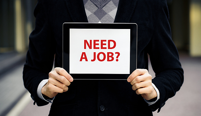 포토 JPG 해외이미지 손 응시 컨셉 비즈니스 들기 사람 상반신 앞모습 태블릿 디지털 정보 잡기 비즈니스맨 메시지 실업 경영자 보여주기 해결 고용 구인 성인남자한명만 해외202004 해외포토 시선 남자 뷰포인트 모션 신체부위 전자제품 스마트기기 구직 직장인 리더 채용 남자한명만 성인남자만 파일형식 이미지허브