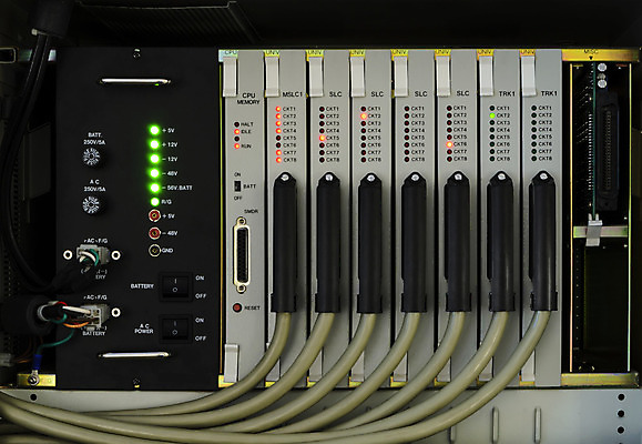 포토 JPG 해외이미지 통신 사람없음 스마트폰 사무실 디지털 장비 수확 연결 전화기 전자 시스템 스위치 구식 옛날 해외202004 해외포토 농업 비즈니스 핸드폰 스마트기기 파일형식 이미지허브