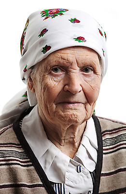 포토 JPG 해외이미지 백인 1 전통 라이프스타일 응시 여자 할머니 얼굴 엄마 건강 종류 한명 미소 사람 성인 머리 카메라 흰색 주름 피부 만족 싱글 개성 내추럴 고립 옛날 스타일 해외202004 해외포토 서양인 시선 노년 감정 컬러 가족 표정 생활 신체부위 전자제품 파일형식 이미지허브