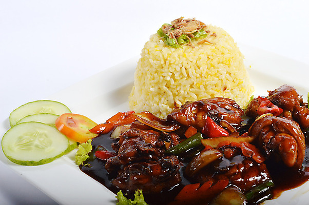 포토 JPG 해외이미지 전통 접시 아시아 문화 백그라운드 잎 고추 밥 오이 요리 동양인 사람없음 계란 식사 치킨 튀김 뜨거움 맛 아침식사 향신료 매움 향기 인도네시아 땅콩 서빙 코코넛 카레 말레이시아 싱가폴 인기 해외202004 해외포토 식물 식기 나라 음식 컨셉 채소 과일 인종 알 견과류 냄새 닭고기요리 향미료 파일형식 이미지허브