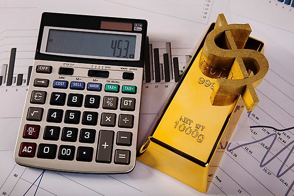 포토 JPG 해외이미지 그래프 실내 사람없음 금융 달러 계산기 황금 보고서 금괴 해외202004 해외포토 돈 문구용품 내부 경제 장비 파일형식 이미지허브