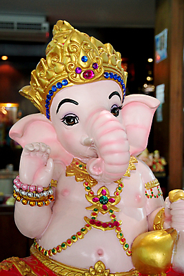 포토 JPG 해외이미지 종교 조각 돈 사람없음 조각상 성직자 측정 숭배 신앙심 힌두교 존경 해외202004 해외포토 조형물 재산 파일형식 이미지허브