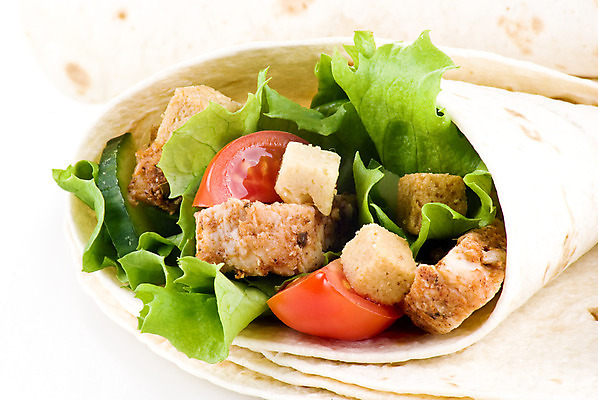 포토 JPG 해외이미지 음식 빵 백그라운드 토마토 오이 옥수수 사람없음 식사 저녁식사 치킨 덮개 종 흰색 상추 주사위 고립 불가리아 크루통 평야 해외202004 해외포토 컬러 채소 자연 곡류 뚜껑 닭고기요리 파일형식 남유럽 이미지허브