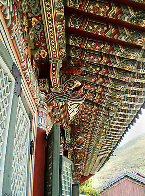 포토 JPG 해외이미지 디자인 아시아 종교 문화 여행 백그라운드 불교 건축양식 자연 하늘 지붕 한국 동양인 사람없음 목재 초록색 파란색 컬러풀 탑 바위 기둥 사찰 역사 재산 큼 메인 묘사 시멘트 땅바닥 신앙심 안뜰 엘리먼트 옛날 웅장함 스타일 전경 해외202004 해외포토 나무 건축물 건축 나라 컬러 재료 종교건축 바닥 인종 풍경 금융 돌_바위 크기 생태계 파일형식 탑뷰 이미지허브