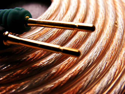 포토 JPG 해외이미지 스튜디오촬영 디자인 선 백그라운드 통신 추상 사람없음 가로 전자제품 컬러풀 노란색 금속 디지털 힘 소리 장비 네트워크 콘센트 플러그 코드 연결 오브젝트 오디오 철사 잭 스테레오 멀티미디어 해외202004 해외포토 컬러 무늬 재질 실내 파일형식 이미지허브