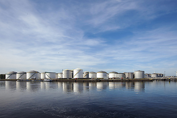 포토 JPG 해외이미지 식물 산업 비즈니스 공장 굴뚝 사람없음 글로벌 환경 탑 힘 장비 에너지 환경오염 제조 휘발유 석유 수증기 탱크 화석 연료 가스 수납 튜브 공학 단상 펌프 유조선 조감도 파이프라인 화학물질 해외202004 해외포토 건축물 교육 컨셉 공업 화학 파이프_관 파일형식 이미지허브