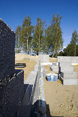 포토 JPG 해외이미지 나무 직업 산업 하늘 벽돌 새로움 주택 기술 사람없음 금속 업무 땅 아래 계약 발판 조작 프로젝트 해외202004 해외포토 식물 컨셉 비즈니스 재질 건물 작업 방향 위치 파일형식 이미지허브