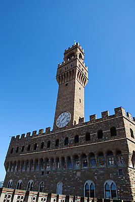 포토 JPG 해외이미지 조각 여행 사람없음 조각상 문 이탈리아 궁전 성 광장 대성당 시청 피렌체 해외202004 해외포토 건축물 유럽 고건축 조형물 성당 관공서 파일형식 이미지허브