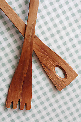 포토 JPG 해외이미지 탁자 집게 사람없음 목재 갈색 주방 샐러드 기구 도구 서버 해외202004 해외포토 나무 음식 컬러 가구 재료 파일형식 이미지허브