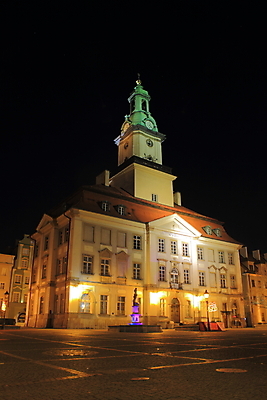 포토 JPG 해외이미지 건축양식 사람없음 탑 도시 역사 시장 야간 타운 폴란드 옛날 해외202004 해외포토 자연요소 건축물 건축 유럽 파일형식 이미지허브