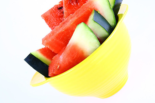 포토 JPG 해외이미지 행복 어린이 음식 컨셉 셔츠 과일 수박 건강 소년 사람없음 빨간색 초록색 물 여름 주스 봄 아기 신선 잡기 멜론 먹기 토막 걸음마 고립 해외202004 해외포토 자연요소 계절 남자 감정 음료 컬러 상의 모션 사람 파일형식 이미지허브