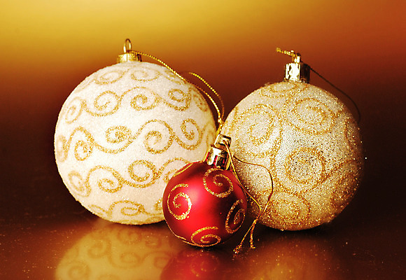 포토 JPG 해외이미지 크리스마스장식 크리스마스 실내 사람없음 장식볼 오브젝트 오너먼트 갈색배경 해외202004 해외포토 기념일 백그라운드 내부 장식 갈색 파일형식 이미지허브