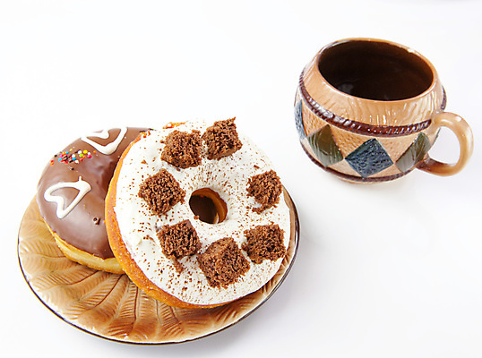 포토 JPG 해외이미지 커피 음식 디저트 사탕 사람없음 컵 노트북 컬러풀 갈색 케이크 초콜릿 얼음 빵집 튀김 흰색 하트 대접 신선 원형 구멍 도넛 달콤 맛 아침식사 폐기물 설탕 굽기 먹기 뿌리기 크림 칼로리 반투명 페스츄리 프로스팅 해외202004 해외포토 자연요소 모양 도형 식기 음료 빵 컬러 컨셉 모션 전자제품 상점 식사 쓰레기 구이 제빵 파일형식 이미지허브