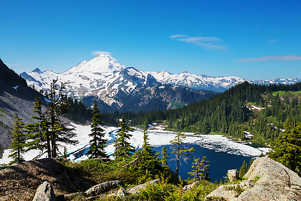 포토 JPG 해외이미지 구름 공원 호수 여행 겨울 자연 하늘 산 풍경 사람없음 물 여름 파란색 반사 미국 폭포 소나무 정상 매끈함 숲 그림 빙하 화산 태평양 북쪽 워싱턴 전국 절정 제빵사 해외202004 해외포토 자연요소 나무 직업 계절 공공시설 바다 컬러 북아메리카 감각 방향 생태계 파일형식 이미지허브