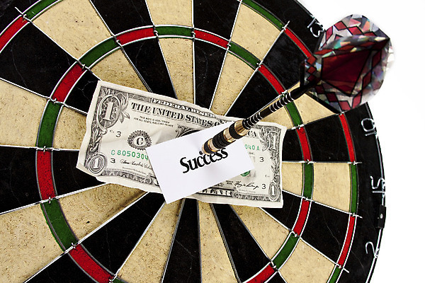 포토 JPG 해외이미지 직업 컨셉 패턴 비즈니스 관계 성공 화살 사람없음 장난감 검은색 경쟁 게임 우승 업무 행운 센터 목표 결과 다트판 다트 황소 자원 일반 골 때리기 마케팅 승자 완벽 완전 정확 해외202004 해외포토 컬러 무늬 모션 놀이 최고 작업 소 파일형식 이미지허브