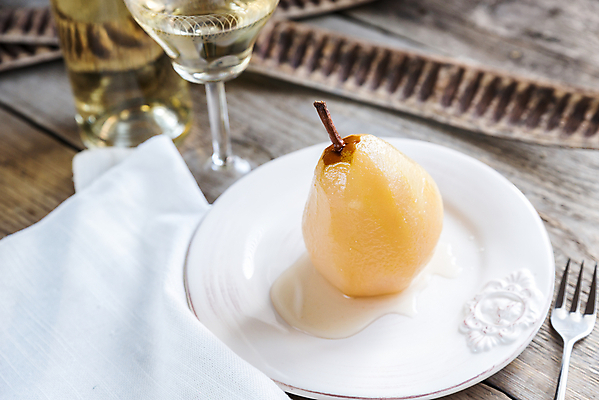 포토 JPG 해외이미지 접시 음식 백그라운드 다이어트 과일 부분 유리 탁자 디저트 건강 요리 사람없음 목재 장식 노란색 식당 와인 흰색 황금 고급 달콤 정상 굽기 향신료 유기농 냅킨 호두 시럽 내추럴 프랑스어 삶기 숙성 시나몬 핸드메이드 해외202004 해외포토 나무 문자 식기 웰빙 컬러 가구 컨셉 재료 재질 주류 상점 견과류 맛 구이 향미료 파일형식 이미지허브