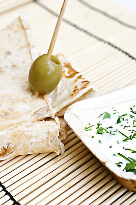 포토 JPG 해외이미지 음식 빵 채소 양파 샌드위치 육류 돼지고기 옥수수 사람없음 갈색 튀김 중앙 그릴 상추 만취 먹기 준비 상쾌 칠면조 타코 고립 케밥 피타 해외202004 튀르키예 해외포토 감정 아시아 컬러 식재료 모션 조류 주방용품 곡류 술취함 파일형식 이미지허브