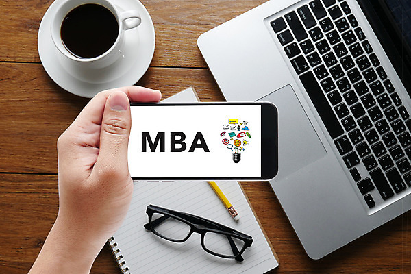 포토 JPG 해외이미지 직업 학생 교육 비즈니스 졸업 통신 학교 성공 아이디어 관리 대화 사람 사람없음 스터디 거품 그룹 메시지 졸업장 대표 강의 경영자 대학교 주인 자격증 총각 해외202004 해외포토 컨셉 말하기 학습 리더 증명서 파일형식 이미지허브