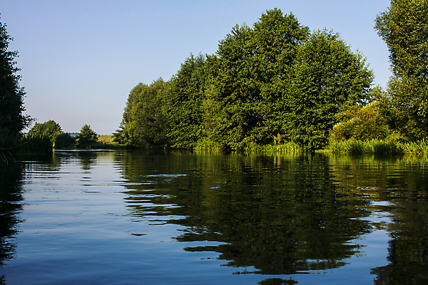 포토 JPG 해외이미지 호수 물결 파도 밭 자연 하늘 바람 풍경 사람없음 야외 초록색 물 파란색 강 달리기 침묵 흐름 덮개 남색 그림 러시아 롤 모스크바 목가 해외202004 해외포토 자연요소 유럽 바다 컬러 컨셉 농업 모션 날씨 소리 뚜껑 생태계 파일형식 이미지허브