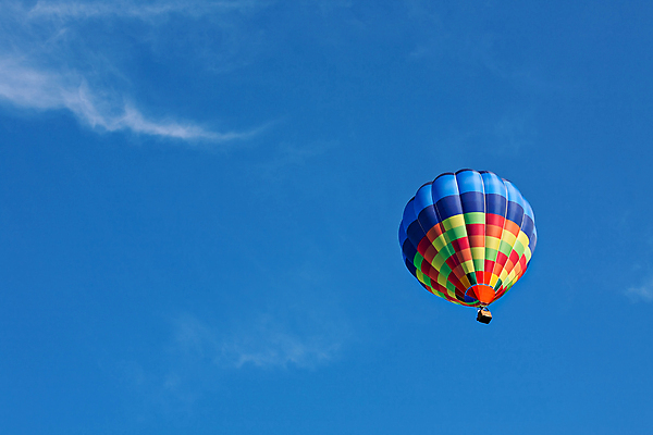 포토 JPG 해외이미지 스포츠 여행 교통시설 하늘 불꽃 사람없음 야외 가로 여름 컬러풀 바구니 맑음 축제 놀람 자유 뜨거움 승차 비행선 상승 리프트 풍선 화상 해외202004 해외포토 계절 감정 컬러 교통 컨셉 모션 불 날씨 표정 상처 시설 파일형식 이미지허브