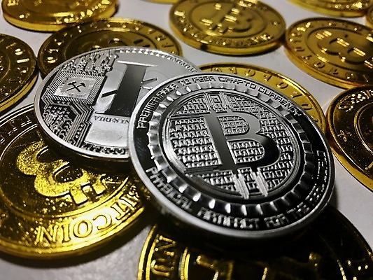 포토 JPG 해외이미지 돈 비즈니스 안전 사람없음 금융 믿음 동전 저축 무역 보안 결제 가치 해외202004 해외포토 감정 산업 경제 재산 파일형식 이미지허브