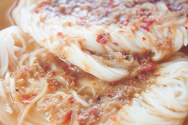 포토 JPG 해외이미지 전통 접시 아시아 문화 백그라운드 다이어트 재료 태국 밥 건조 파스타 건강 스파게티 요리 동양인 사람없음 바구니 식사 저녁식사 중국 흰색 신선 사발 시장 아침식사 수프 먹기 국수 질감 베트남 라오스 카레 점심식사 그라탱 삶기 어려움 탄수화물 해외202004 해외포토 식기 나라 음식 컬러 모션 서양음식 인종 동남아시아 면류 사기그릇 파일형식 이미지허브