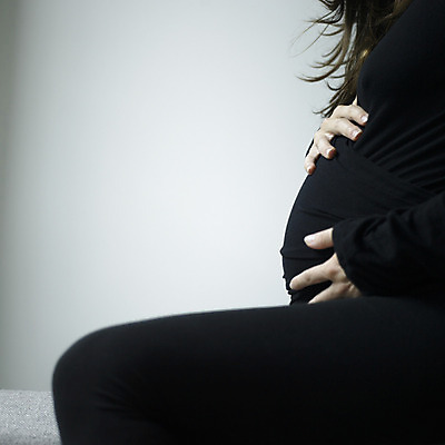 포토 JPG 해외이미지 백인 손 여자 실루엣 무기 어린이 선 결혼 손가락 해부 엄마 흑백 건강 사랑 한명 평화 검은색 어둠 희망 임신 반지 오븐 큼 기적 날씬함 피부 시작 적재 내추럴 번 해외202004 해외포토 서양인 1 감정 빵 컬러 컨셉 장신구 의학 가족 촬영기법 사람 이벤트 신체부위 가전제품 크기 몸매 파일형식 이미지허브