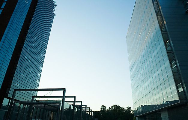 포토 JPG 해외이미지 직업 벽 비즈니스 건축양식 창문 유리 새로움 사람없음 건물 사무실 반사 우주 스크린 업무 작업 오픈 그물 투명 가장자리 매끈함 균형 땅 순수 시설 정사각형 대각선 해외202004 해외포토 도형 건축물 건축 선 컨셉 재질 감각 둘레 파일형식 이미지허브