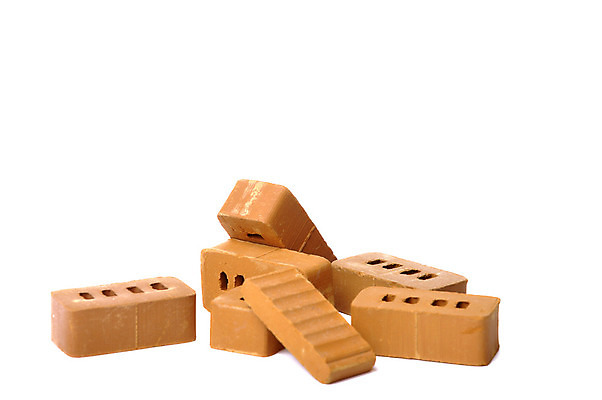 포토 JPG 해외이미지 벽돌 손잡이 사람없음 건물 빨간색 쌓기 금속 흰색 공구 업무 모종삽 고립 해외202004 해외포토 건축물 컬러 모션 재질 도구 작업 삽 파일형식 이미지허브