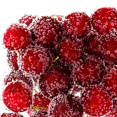 포토 JPG 해외이미지 음식 과일 건강 사람없음 빨간색 물 쌓기 거품 젖음 흰색 신선 액체 체리 달콤 유기농 흙더미 소다 숙성 해외202004 해외포토 자연요소 웰빙 컬러 모션 흙 맛 파일형식 더미 이미지허브