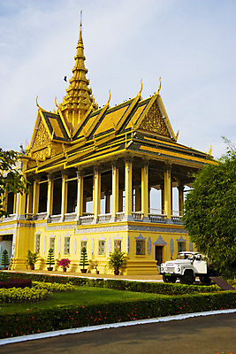 포토 JPG 해외이미지 아시아 종교 문화 불교 건축양식 사람없음 건물 궁전 역사 재산 왕 캄보디아 왕국 해외202004 해외포토 건축물 건축 나라 고건축 금융 파일형식 이미지허브