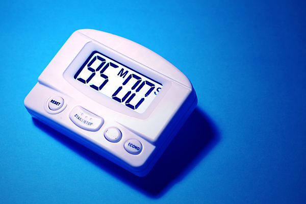 포토 JPG 해외이미지 시계 과학 아침 기술 사람없음 전자제품 숫자 디지털 스크린 힘 장비 기구 시간 계산 계산대 손목시계 오브젝트 전자 공포 무릎 타이머 빛망울 마감 분 조언 초시계 카운트다운 주도 해외202004 해외포토 주간 문자 장신구 신체부위 빛 예절 파일형식 이미지허브