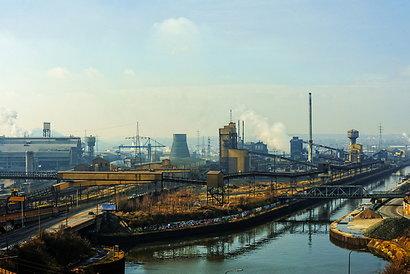 포토 JPG 해외이미지 주간 하늘 사람없음 야외 조선소 산업시설 산업현장 공장시설 해외202004 해외포토 자연요소 산업 시설 파일형식 이미지허브