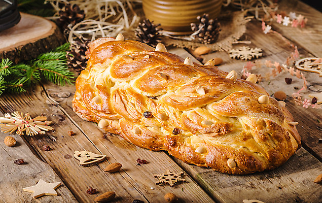 포토 JPG 해외이미지 전통 접시 할머니 음식 빵 조각 백그라운드 크리스마스 과일 탁자 디저트 부활절 요리 사람없음 목재 케이크 빵집 견과류 흰색 시골 신선 구부린 달콤 맛 아침식사 설탕 굽기 유기농 아몬드 양귀비 체코 덩어리 건포도 고립 엮은 페스츄리 핸드메이드 해외202004 해외포토 나무 식기 웰빙 여자 기념일 노년 꽃 유럽 컬러 가구 컨셉 재료 모션 포도 상점 식사 구이 건과일 파일형식 이미지허브