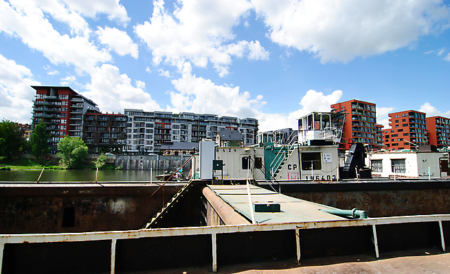 포토 JPG 해외이미지 구름 유럽 산업 하늘 사람없음 물 강 항구 보트 체코 프라하 포트 나루 보헤미아 옛날 해외202004 해외포토 자연요소 나라 배_교통 교통시설 파일형식 이미지허브