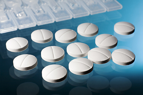 포토 JPG 해외이미지 전통 산업 과학 백그라운드 건강 사람없음 치료 파란색 알약 약 흰색 액체 질병 플라스틱 약국 조제 돌봄 치료제 도핑 해외202004 해외포토 컬러 의학 모션 재질 만들기 파일형식 이미지허브