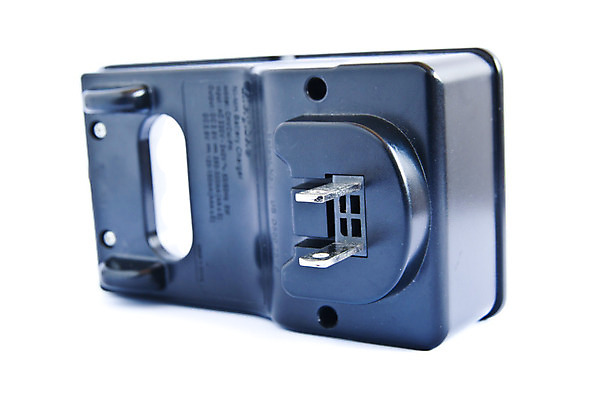 포토 JPG 해외이미지 사람없음 환경 힘 에너지 보호 지시 플러스 오브젝트 전자 긍정 볼트 충전 해고 고립 베터리 요금 전압 충전기 해외202004 해외포토 기호 컨셉 비즈니스 모션 기계 공구 파일형식 이미지허브