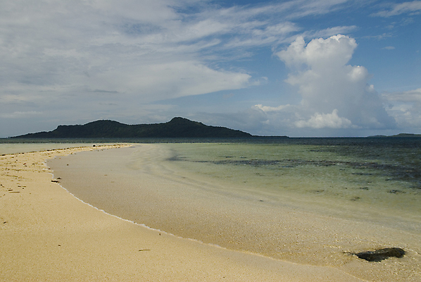 포토 JPG 해외이미지 구름 모래 바다 섬 여행 하늘 휴가 풍경 사람없음 물 파란색 태평양 남쪽 해외202004 해외포토 자연요소 컬러 방향 파일형식 이미지허브