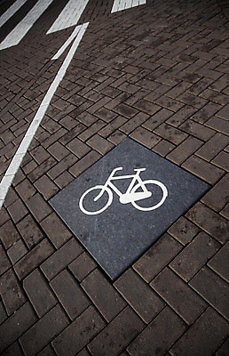 포토 JPG 해외이미지 아이콘 공원 도로 길 선 스포츠 여행 백그라운드 교통시설 표시 화살 거리 건강 안전 사람없음 야외 파란색 운동 환경 자전거 페인트 회색 흰색 도시 바퀴 보행로 승차 오솔길 아스팔트 방향 심볼 사인 생태계 신호 순환 서명 땅바닥 루트 바이킹 방법 선로 해외202004 해외포토 공공시설 컬러 교통 모션 바닥 바이크 시설 파일형식 이미지허브