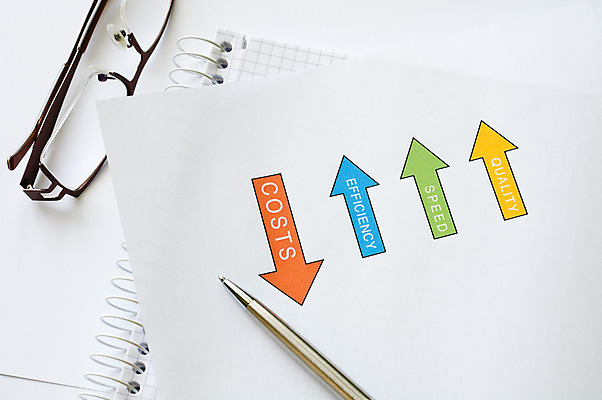 포토 JPG 해외이미지 교육 안경 컨셉 비즈니스 성공 그래프 화살 아이디어 사람없음 빨간색 초록색 금융 경제 파란색 사무실 펜 노란색 공책 공연 성장 발표 목표 예측 하락 분석 속도 보고서 상승 평가 해결 개선 경영 업그레이드 조언 줄이기 효율 목차 비용 해외202004 해외포토 잡화 컬러 모션 문구용품 이벤트 필기구 파일형식 이미지허브