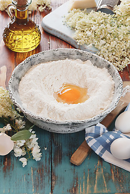 포토 JPG 해외이미지 식물 전통 접시 꽃 음식 꽃무늬 채소 재료 자연 탁자 건강 요리 사람없음 목재 여름 약 봄 이탈리아 벚꽃 시골 약초 밀 먹기 레몬 허브 준비 시골집 머리위 레시피 메뚜기 국산 팬케이크 내추럴 아카시아 수유 식용 핸드메이드 해외202004 해외포토 나무 식기 계절 유럽 가구 곤충 무늬 과일 의학 모션 곡류 주택 케이크 풀_식물 생태계 파일형식 이미지허브