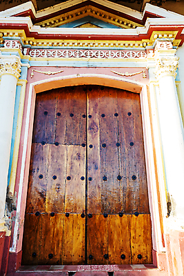 포토 JPG 해외이미지 전통 디자인 외관 벽 백그라운드 건축양식 출입구 거리 바닥 주택 사람없음 건물 목재 장식 문 정원 수확 바위 도시 중앙아메리카 닫기 입장 오브젝트 시작 시골집 질감 보안 대문 과테말라 니카라과 식민지 옛날 진짜 해외202004 해외포토 나무 건축물 건축 농업 재료 모션 아메리카 안전 돌_바위 남아메리카 파일형식 이미지허브