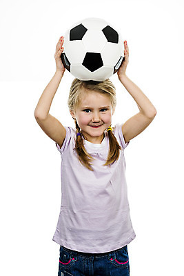 포토 JPG 해외이미지 백인 손 남자 행복 감정 얼굴 어린이 남학생 스포츠 백그라운드 유니폼 장난 공 놀이 축구선수 한명 사람 금발 축구 게임 흰색 표현 아기 잡기 부채 작음 골키퍼 걸음마 고립 골 플레이어 카피스페이스 해외202004 해외포토 서양인 1 학생 헤어스타일 옷 컬러 모션 운동선수 신체부위 구기 공백 크기 파일형식 이미지허브