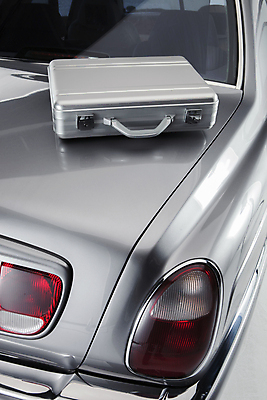 포토 JPG 해외이미지 1 도로 여행 백그라운드 컨셉 서류가방 교통시설 자동차 부츠 손잡이 안전 사람 사람없음 가로 빛 금속 힘 금지 보호 소프트포커스 컨테이너 왼쪽 버리기 오브젝트 잠금 각도 어려움 울퉁불퉁 자동 해외202004 해외포토 산업 길 육상교통 교통 신발 가방 모션 재질 촬영기법 방향 시설 보안 파일형식 이미지허브