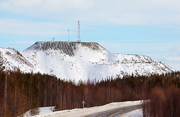 포토 JPG 해외이미지 산업 벽 겨울 패턴 건축양식 통신 산 안테나 풍경 사람없음 갈색 쌓기 환경 사막 인공위성 바위 작업 고속도로 광석 자르기 발굴 언덕 그림 질감 방송 자원 낭비 엘리먼트 인공 지질학 착취 해외202004 해외포토 계절 교육 건축 도로 컬러 컨셉 무늬 모션 돌_바위 파일형식 이미지허브