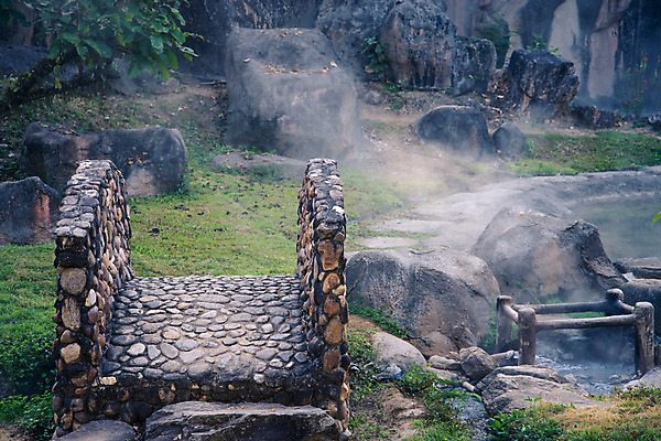 포토 JPG 해외이미지 식물 공원 아시아 여행 태국 자연 하늘 휴가 산 따뜻함 건강 동양인 풍경 사람없음 야외 초록색 물 여름 파란색 스파 힘 봄 바위 오픈 뜨거움 개울 숲 순수 송곳니 내추럴 옛날 유황 전국 해외202004 해외포토 자연요소 계절 공공시설 나라 컬러 컨셉 인종 강 돌_바위 치아 생태계 파일형식 이미지허브
