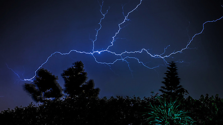 포토 JPG 해외이미지 구름 자연 하늘 날씨 사람없음 빛 힘 에너지 위험 번개 볼트 폭풍 내추럴 해고 뇌우 스트라이크 해외202004 해외포토 자연요소 컨셉 비즈니스 공구 생태계 파일형식 이미지허브