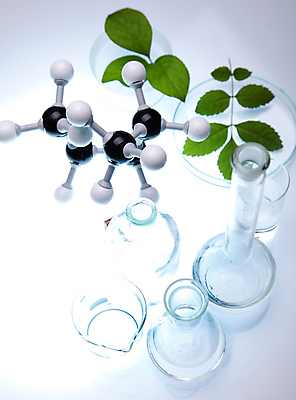 포토 JPG 해외이미지 식물 실내 실험 사람없음 액체 화학 실험실 플라스크 흰배경 비커 화학실험 분자구조모형 샬레 해외202004 해외포토 과학 백그라운드 실험기구 내부 모형 흰색 분자구조 파일형식 이미지허브