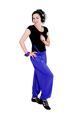 포토 JPG 해외이미지 라이프스타일 옷 여자 행복 실루엣 스포츠 포즈 백그라운드 모션 건강 한명 사람 성인 운동 기쁨 댄서 에너지 흰색 춤 날씬함 슛 에어로빅 고립 유일 해외202004 해외포토 직업 1 감정 컬러 문화예술 촬영기법 생활 몸매 파일형식 이미지허브